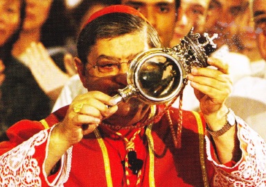 Arhiepiscopul de Neapole, demonstreaza sangele-minune, pe data e 19 Septembrie 2007