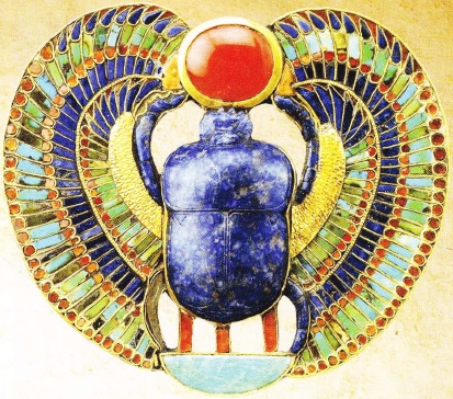 bijuterie-gasita-in-mormantul-lui-tutankhamon