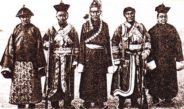 Noyoni din Mongolia vestica cu Ja Lama